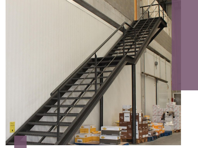 Лестницы для производства в Магнитогорске — изготовление и монтаж