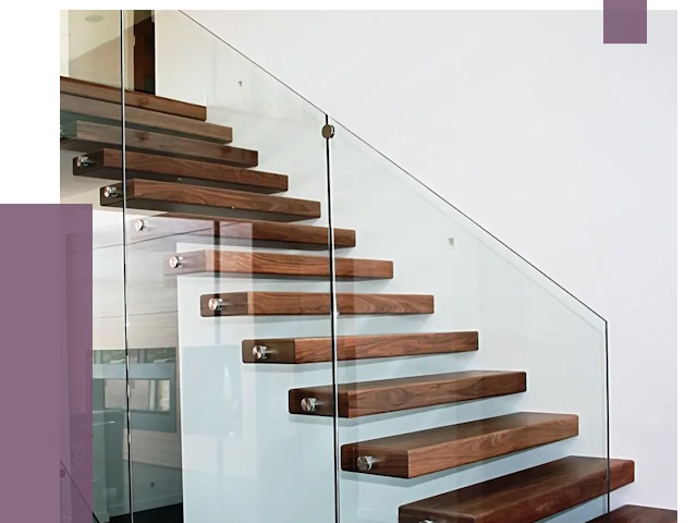 Стеклянные перила для лестницы в Магнитогорске от 15000 руб.