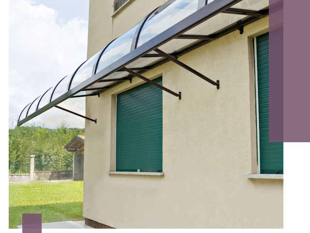 Козырьки над окнами в Магнитогорске — изготовление и монтаж по выгоде