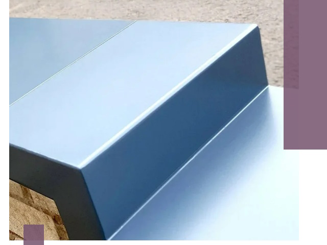 Крышки на парапет в Магнитогорске: изготовление и монтаж под ключ