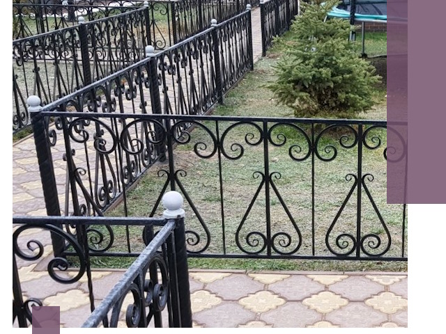 Кованые газонные ограждения под ключ в Магнитогорске